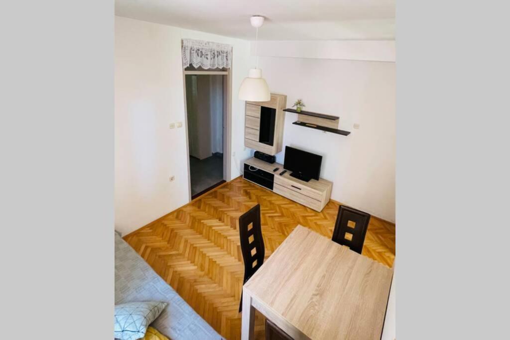 Cozy Apartment Alma, Two Steps From The Sea Medulin Exterior photo